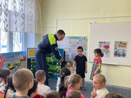 Нам не всё равно_7 Нам не всё равно_7.